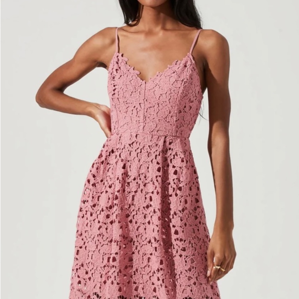 Brand new, ASTR the label size large pink midi lace dress